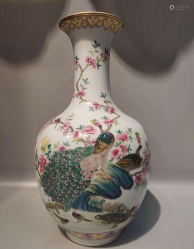 A FAMILLE-ROSE VASE.MARK OF QIANLONG