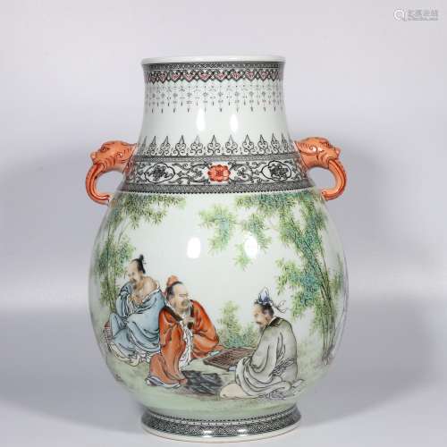 A FAMILLE-ROSE VASE