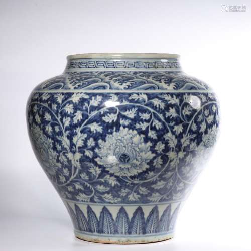 A BLUE AND WHITE JAR.MING PERIOD