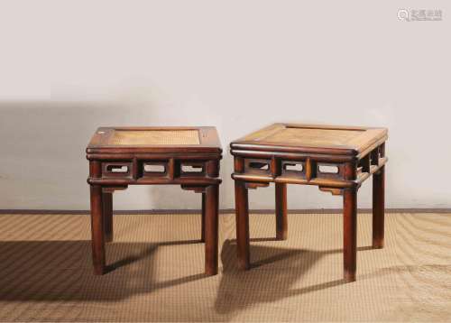 A PAIR OF HUANGHUALI CHAIRS.QING PERIOD