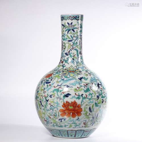 A DOUCAI BOTTLE VASE.MARK OF QIANLONG