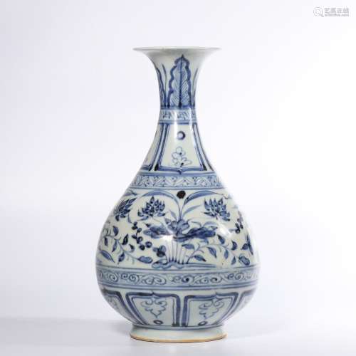 A BLUE AND WHITE VASE.YUAN PERIOD