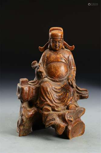 A CHINESE AGARWOOD FIGURE OF BUDDHA SEATED STATUE