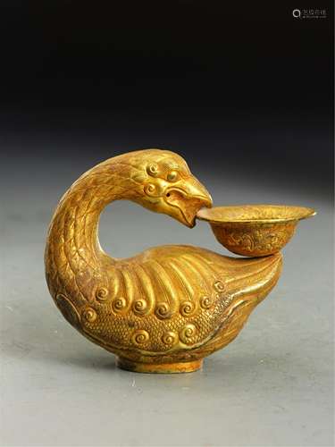 A CHINESE GILT BRONZE SWAN WATER-DROP