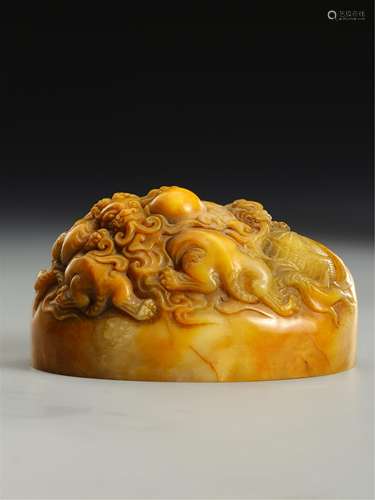 A CHINESE SHOUSHAN STONE SEAL