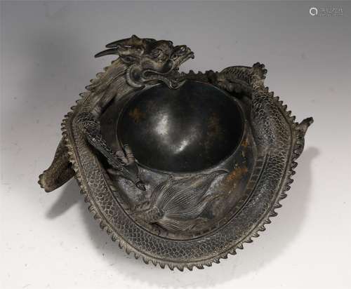 A CHINESE BRONZE DRAGON PATTERN BRUSH WASHER