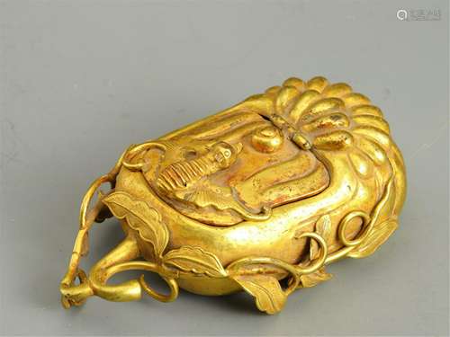 A CHINESE GILT BRONZE LIDDED BOX