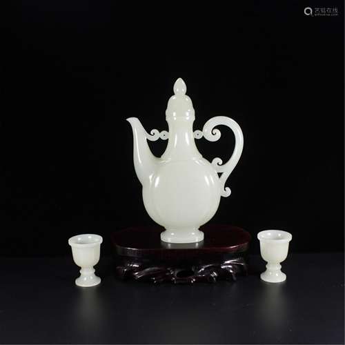 A CHINESE HARDJADE TEAPOT