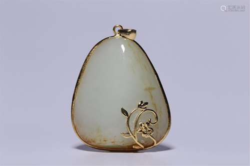 18 K GOLD WRAPPED WHITE JADE PENDANT