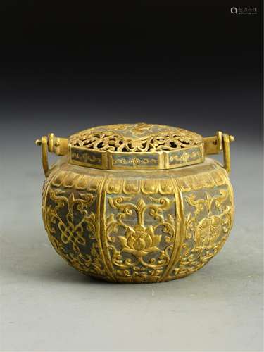 A CHINESE GILT SILVER LANG HANDLE CENSER