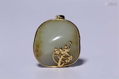 18 K GOLD WRAPPED WHITE JADE PENDANT