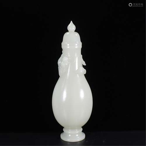 A CHINESE HARDJADE VASE