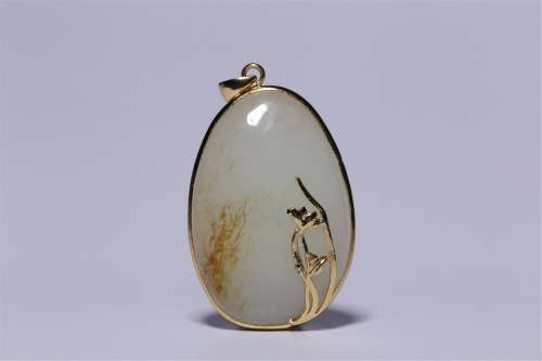 18 K GOLD WRAPPED WHITE JADE PENDANT