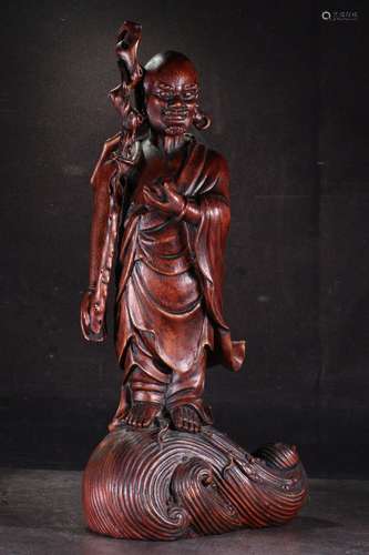 A CHINESE AGARWOOD FIGURE OF BUDDHA ORNAMENTS