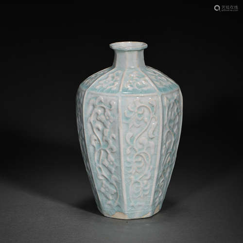 CHINESE SONG DYNASTY CELADON VASE