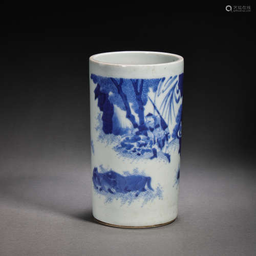 BLUE AND WHITE PORCELAIN PEN HOLDER, QING DYNASTY, CHINA