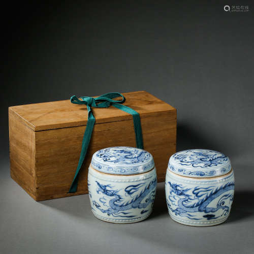 A PAIR OF BLUE AND WHITE GO CHESS JARS, YUAN DYNASTY