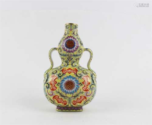 Chinese Porcelain Vase