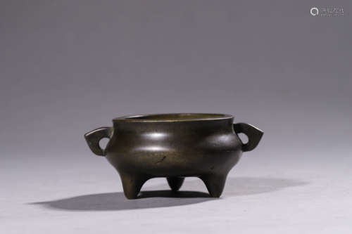 A Bronze Tripod Censer