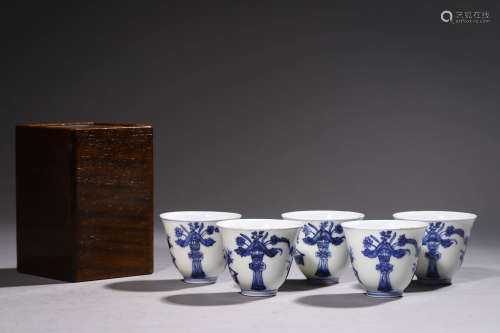 A Group of Five Blue & White Porcelain Cups