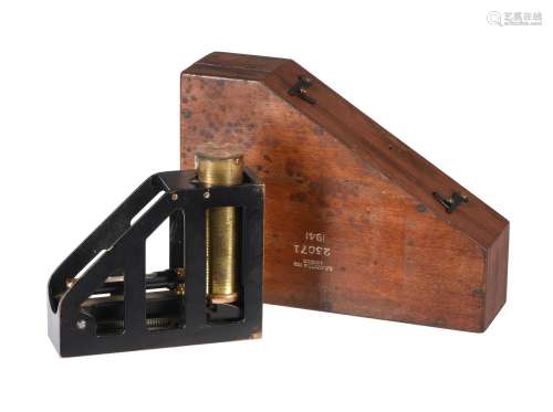 A JAPANNED AND LACQUERED BRASS INCLINOMETER