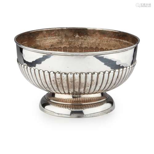 AN EDWARDIAN PUNCH BOWL ROBERT PRINGLE & SONS, LO…