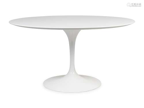 A Knoll Saarinin Style Tulip Dining Table Height 28 1/2