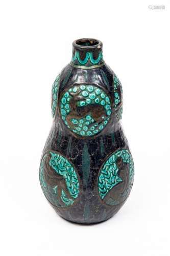 Jean MAYODON (1893-1967). Vase de forme coloquinte en cérami...