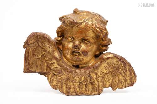 Ange en bois sculpté et doré, en applique. XVIIIe siècle. H_...
