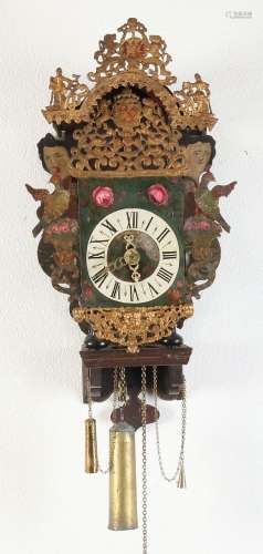 Horloge de chaise frisonne du 18e - 19e siècle avec alarme. ...