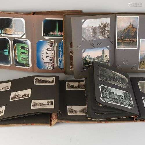 Intéressants albums de collection avec des cartes postales a...