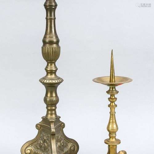 Deux chandeliers en bronze anciens/antiques. Dimensions : H ...