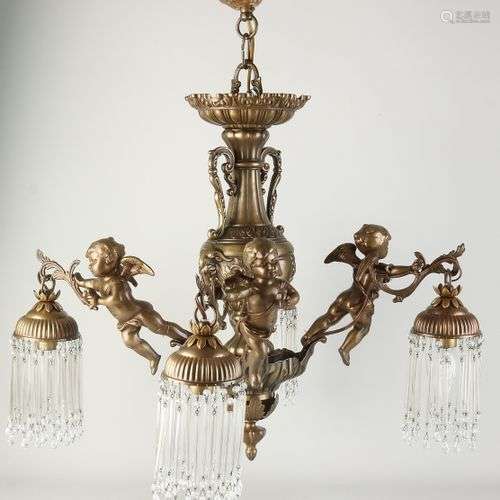 Grande suspension en bronze avec putti et glaçons en verre. ...