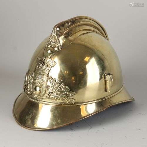 Casque de pompier français ou belge + casque intérieur. Pomp...