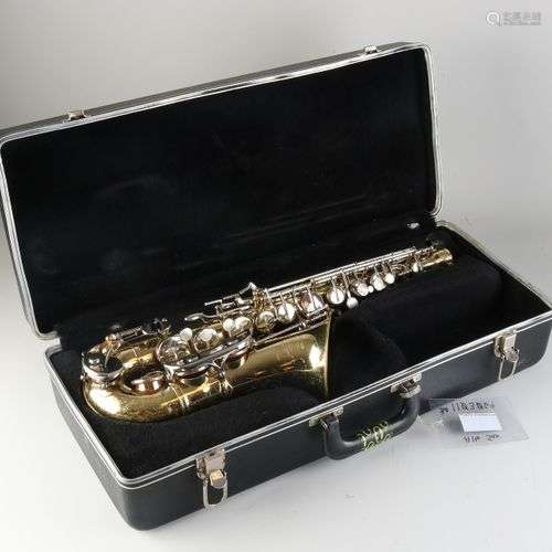 Ancien saxophone + étui. Plaqué + plaqué or. Bundy, USA. Le ...