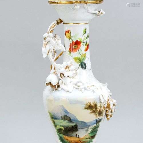 Lampe de table en porcelaine française du 19ème siècle sur c...