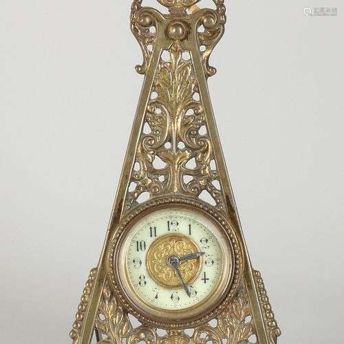 Antique horloge de bureau en laiton de style anglais histori...