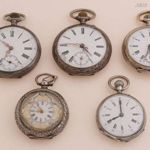 Lot de 5 montres de poche en argent, ø34-42mm. En état raiso...