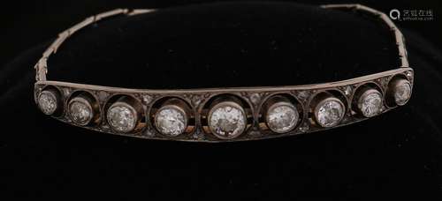 Bracelet en or, 585/000, avec diamants de taille ancienne. U...