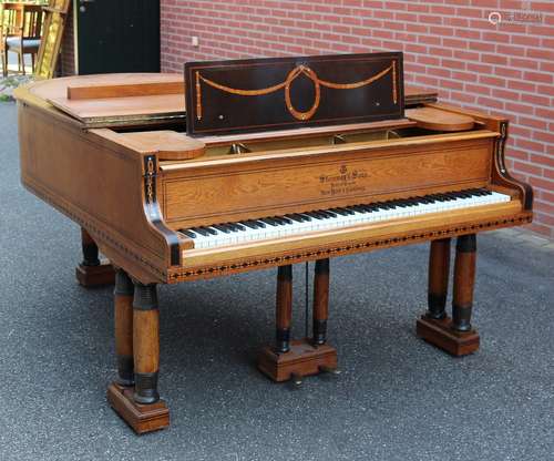 Antique piano à queue Steinway & Sons de 1906. Modèle O. Bre...