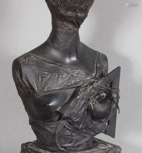 Claude FERAUD (1942-2020). Buste Femme-Oiseau, 1979. Moulage...
