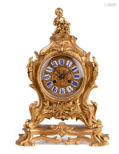 Pendule de cheminée. De style Louis XV. Ca. 1880.