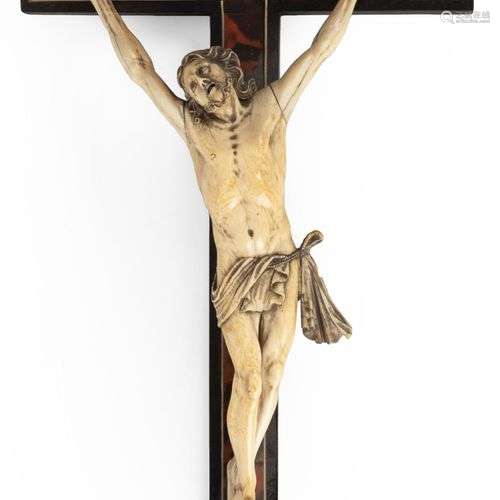 Christ en croix. Flandres. Ca. 1700.