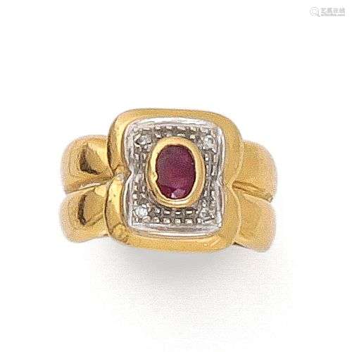 Bague en or jaune 18K 750 millièmes ornée d’un rubis de tail...