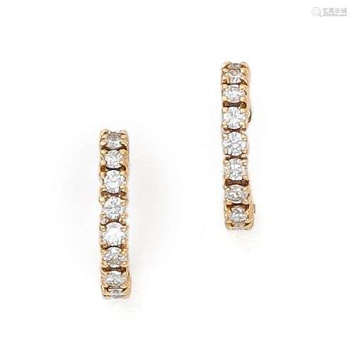 Paire de boucles d’oreilles en or jaune 18K 750 millièmes or...