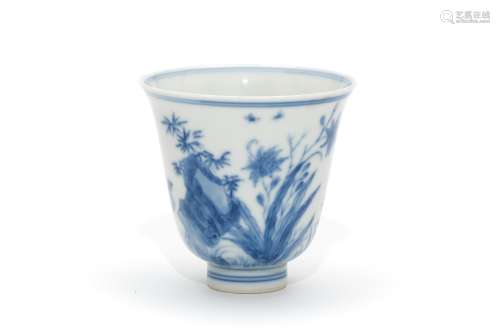 A Blue and White Floral Cup with Xuantong Mark