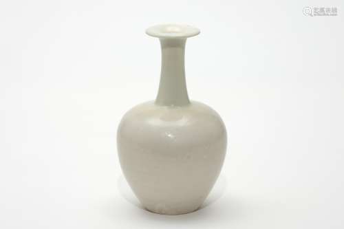 A Xing Ware White Glazed Vase Tang Dynasty