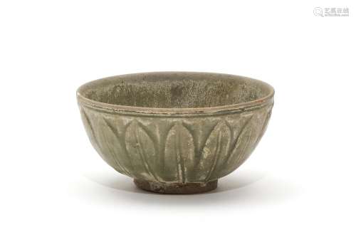 A Xiangzhou Ware Celadon Glazed High Relief Tea Bowl