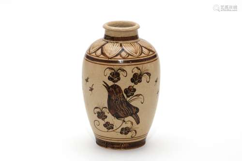 A Jizhou Ware Bird and Flowers Peiping Vase