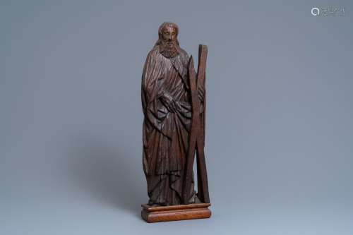 Une statue de Saint André en chêne sculpté, 15ème